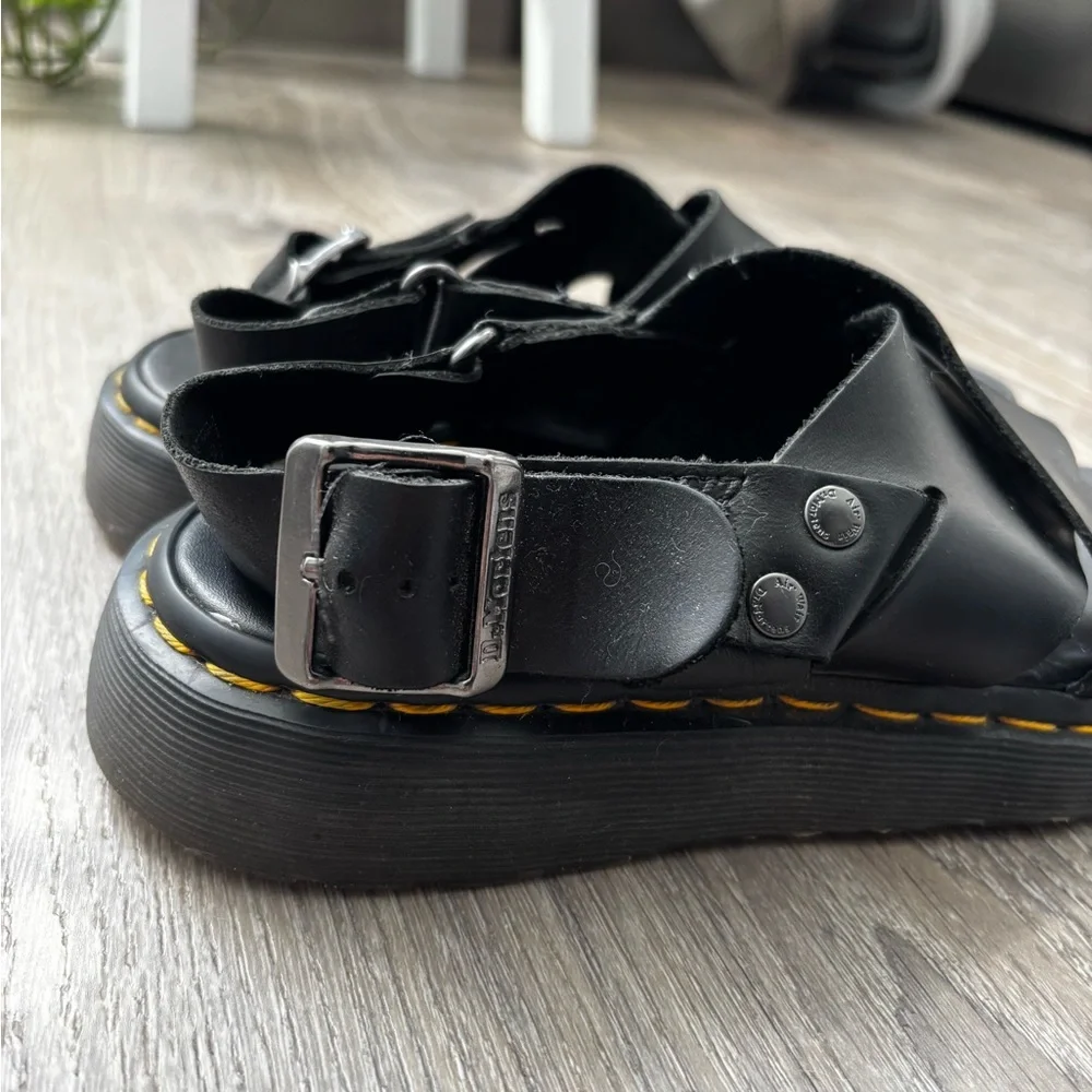 Dr. Martens Zane Black Leather Cross-Strap Sandals size 8 - Picture 4 of 7